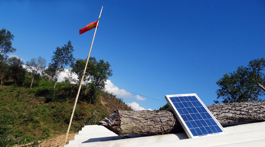 Projekt-Vietnam-Solar-Flagge